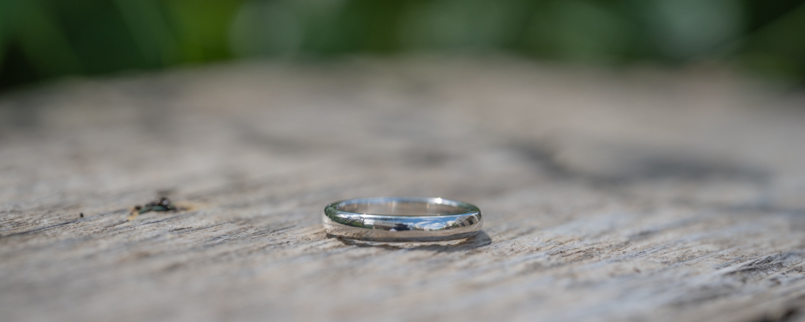 遺骨ジュエリーの素材（K18ゴールドとプラチナ）